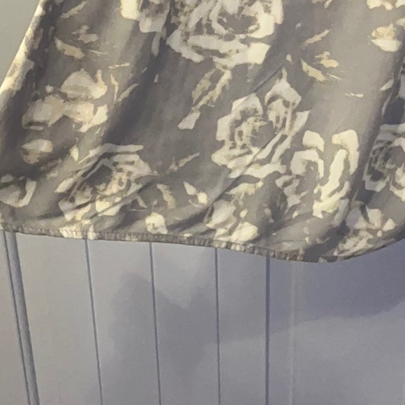 Jack by BB Dakota Blueish-Gray Wide Leg Boho Resort Floral Pants ~ Size Medium - Picture 6 of 13